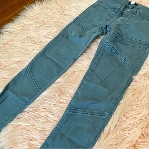 BDG Skinny Zipper Ankle Pant